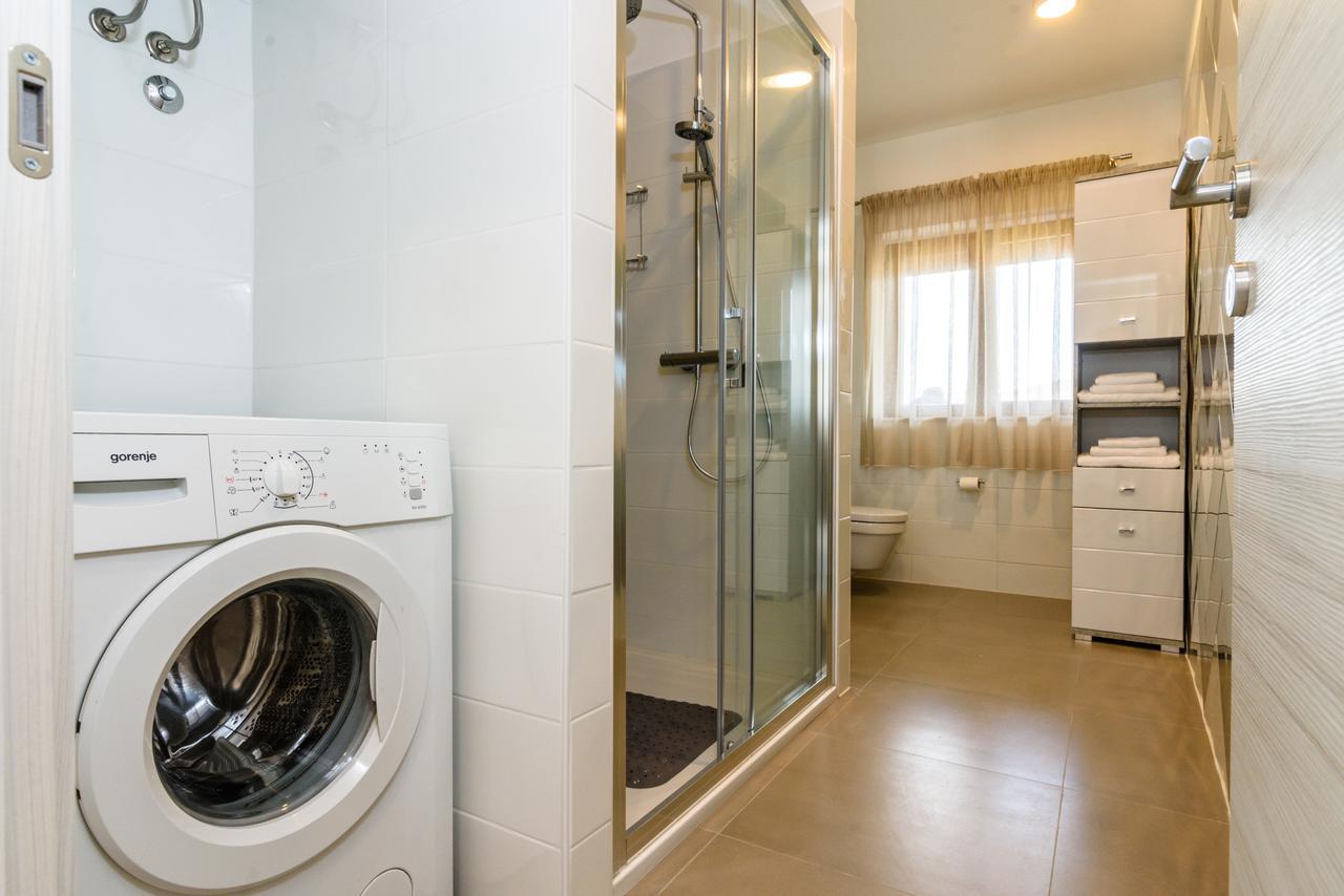 Apartmani Marko I Ana Marina  Exterior foto