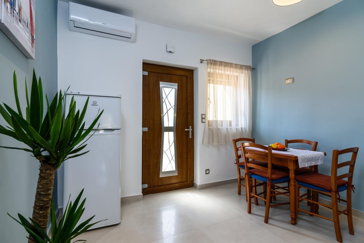 Apartmani Marko I Ana Marina  Exterior foto