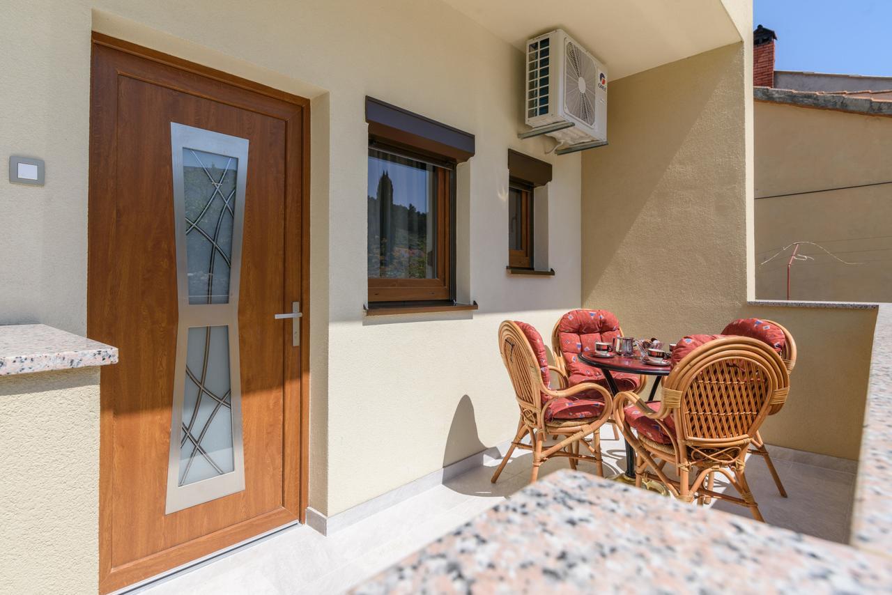 Apartmani Marko I Ana Marina  Exterior foto